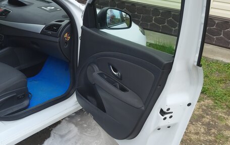 Renault Megane III, 2011 год, 740 000 рублей, 15 фотография