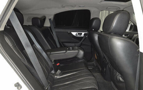 Infiniti QX70, 2013 год, 1 699 000 рублей, 16 фотография
