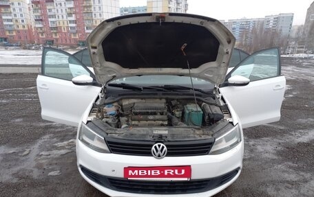 Volkswagen Jetta VI, 2013 год, 1 250 000 рублей, 18 фотография