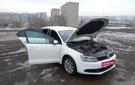 Volkswagen Jetta VI, 2013 год, 1 250 000 рублей, 17 фотография