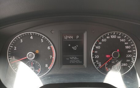 Volkswagen Jetta VI, 2013 год, 1 250 000 рублей, 25 фотография