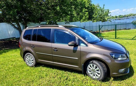 Volkswagen Touran III, 2011 год, 1 100 000 рублей, 3 фотография