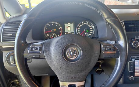Volkswagen Touran III, 2011 год, 1 100 000 рублей, 17 фотография