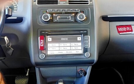 Volkswagen Touran III, 2011 год, 1 100 000 рублей, 20 фотография