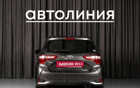 Toyota Vitz, 2019 год, 999 000 рублей, 6 фотография