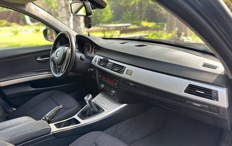 BMW 3 серия, 2009 год, 990 000 рублей, 9 фотография