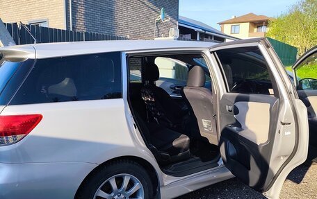 Toyota Wish II, 2010 год, 850 000 рублей, 5 фотография
