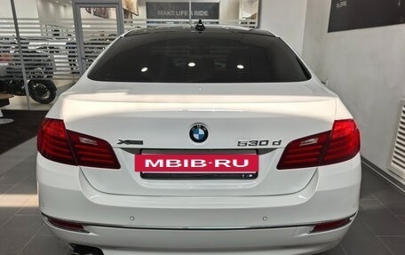 BMW 5 серия, 2015 год, 2 595 000 рублей, 14 фотография