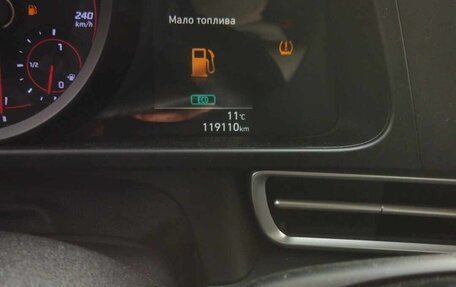 Hyundai Elantra, 2021 год, 1 860 000 рублей, 7 фотография