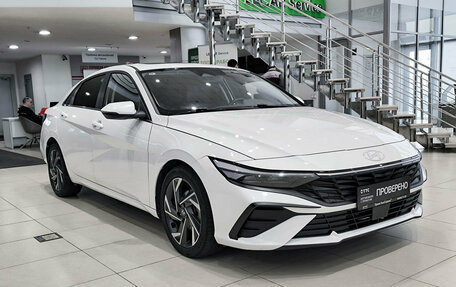 Hyundai Elantra, 2024 год, 1 899 000 рублей, 3 фотография