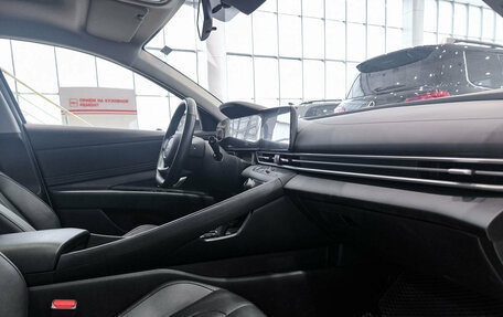 Hyundai Elantra, 2024 год, 1 899 000 рублей, 11 фотография