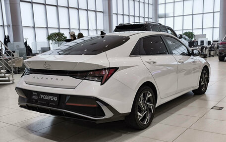 Hyundai Elantra, 2024 год, 1 899 000 рублей, 5 фотография