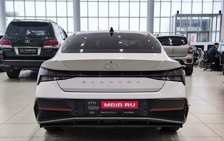 Hyundai Elantra, 2024 год, 1 899 000 рублей, 6 фотография
