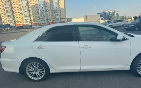 Toyota Camry, 2015 год, 1 750 000 рублей, 3 фотография