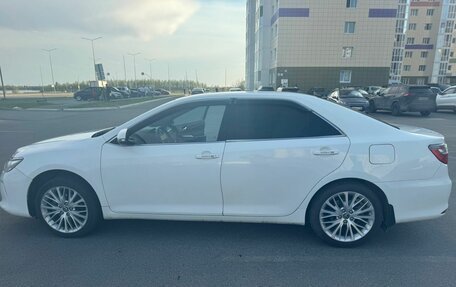Toyota Camry, 2015 год, 1 750 000 рублей, 2 фотография