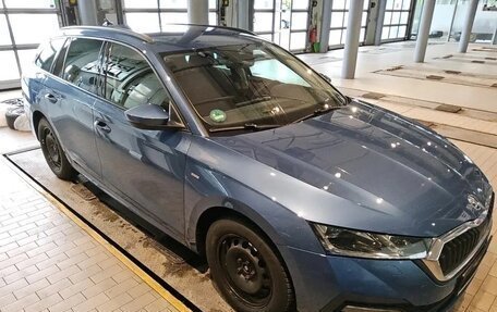 Skoda Octavia IV, 2021 год, 1 982 000 рублей, 3 фотография