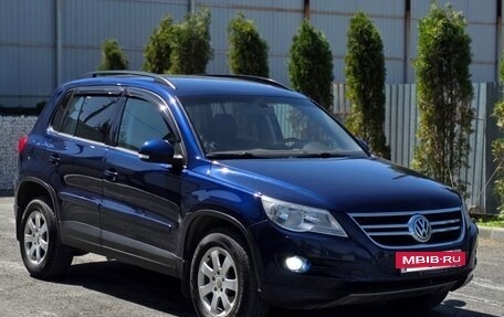 Volkswagen Tiguan I, 2008 год, 830 000 рублей, 2 фотография