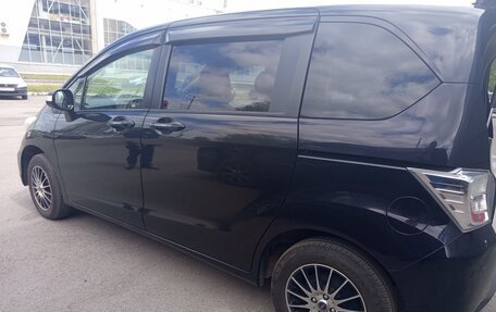 Honda Freed I, 2011 год, 1 000 000 рублей, 3 фотография