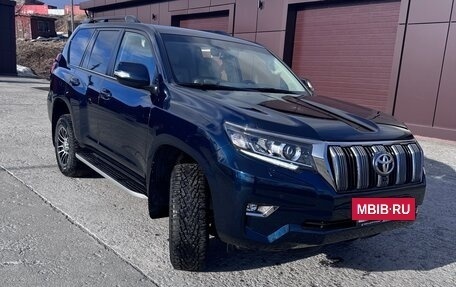 Toyota Land Cruiser Prado 150 рестайлинг 2, 2018 год, 7 000 000 рублей, 3 фотография