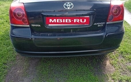 Toyota Avensis III рестайлинг, 2003 год, 850 000 рублей, 7 фотография