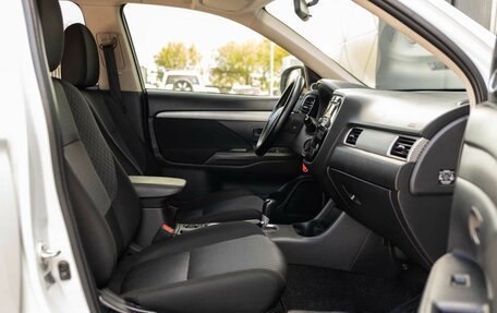 Mitsubishi Outlander III рестайлинг 3, 2014 год, 1 450 000 рублей, 18 фотография