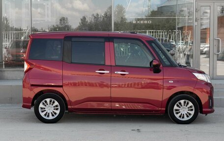 Toyota Roomy I, 2017 год, 880 000 рублей, 4 фотография