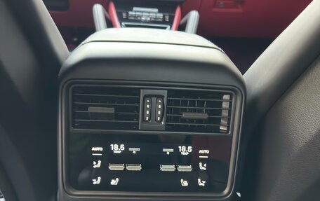Porsche Cayenne III, 2024 год, 26 000 000 рублей, 33 фотография