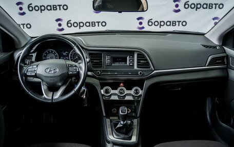Hyundai Elantra VI рестайлинг, 2019 год, 1 490 000 рублей, 8 фотография