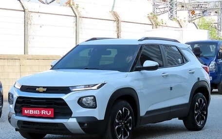 Chevrolet TrailBlazer, 2023 год, 1 740 000 рублей, 1 фотография
