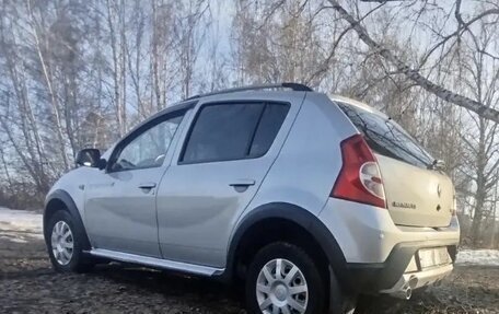Renault Sandero I, 2013 год, 670 000 рублей, 1 фотография