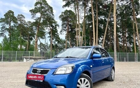 KIA Rio II, 2010 год, 450 000 рублей, 1 фотография