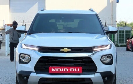 Chevrolet TrailBlazer, 2023 год, 1 740 000 рублей, 2 фотография