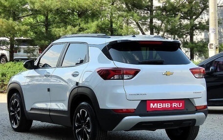 Chevrolet TrailBlazer, 2023 год, 1 740 000 рублей, 3 фотография