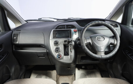 Toyota Ractis I, 2005 год, 499 000 рублей, 8 фотография