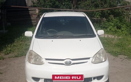 Toyota Platz, 2003 год, 340 000 рублей, 1 фотография
