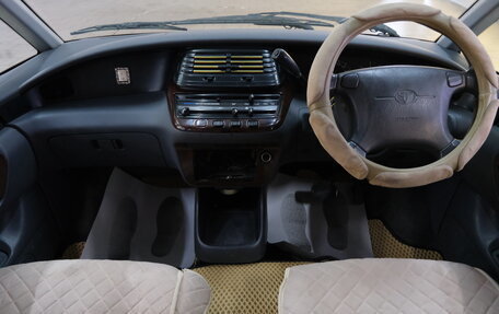 Toyota Estima III рестайлинг -2, 1999 год, 629 000 рублей, 11 фотография
