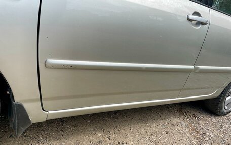 Toyota Corolla, 2005 год, 450 000 рублей, 12 фотография
