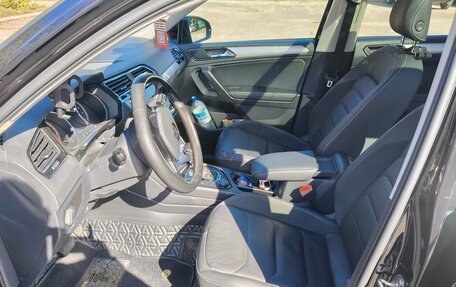 Volkswagen Tiguan II, 2020 год, 4 000 000 рублей, 5 фотография