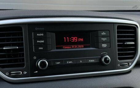 KIA Sportage IV рестайлинг, 2018 год, 2 130 000 рублей, 16 фотография