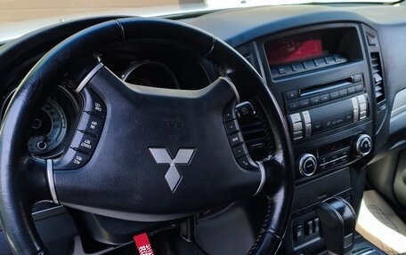 Mitsubishi Pajero IV, 2012 год, 2 650 000 рублей, 7 фотография
