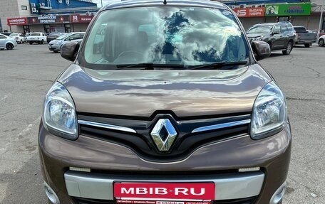 Renault Kangoo II рестайлинг, 2019 год, 1 630 000 рублей, 10 фотография