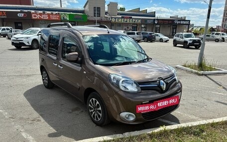 Renault Kangoo II рестайлинг, 2019 год, 1 630 000 рублей, 8 фотография