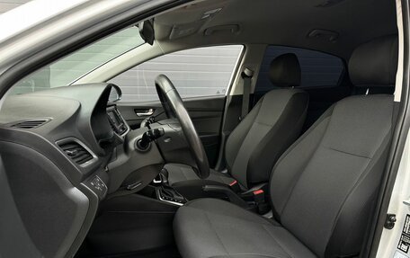 Hyundai Solaris II рестайлинг, 2017 год, 1 329 000 рублей, 12 фотография