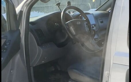 Hyundai Grand Starex Grand Starex I рестайлинг 2, 2012 год, 1 450 000 рублей, 14 фотография