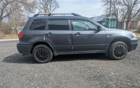 Mitsubishi Outlander III рестайлинг 3, 2004 год, 370 000 рублей, 6 фотография