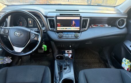 Toyota RAV4, 2018 год, 2 600 000 рублей, 4 фотография