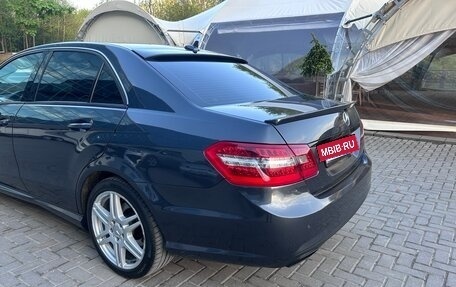 Mercedes-Benz E-Класс, 2011 год, 1 499 000 рублей, 10 фотография