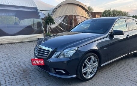 Mercedes-Benz E-Класс, 2011 год, 1 499 000 рублей, 9 фотография