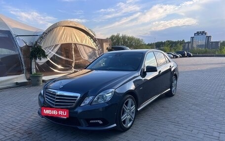 Mercedes-Benz E-Класс, 2011 год, 1 499 000 рублей, 3 фотография