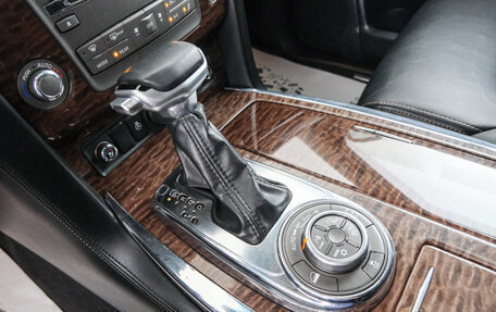Nissan Patrol, 2011 год, 2 499 000 рублей, 19 фотография